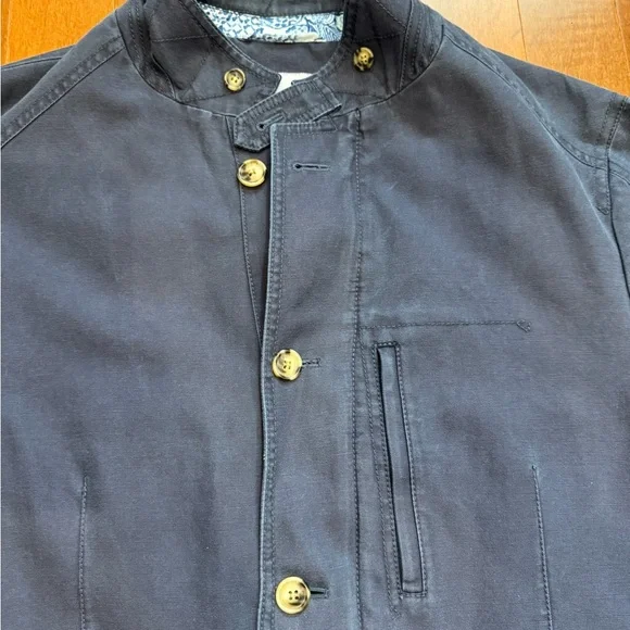 JKT New York Blue Blazer with Sporty Elegance-Versatile Style Size 46R worn ONCE